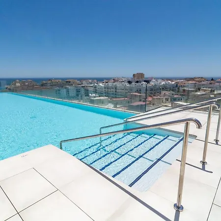 Inf45p- Modern 3 Bed Next To شقة