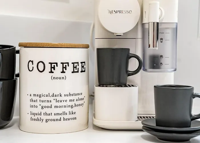 Appartamento Inf4.5p- Modern 3 Bed Next To