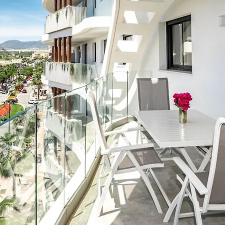 Inf45p- Modern 3 Bed Next To Apartment