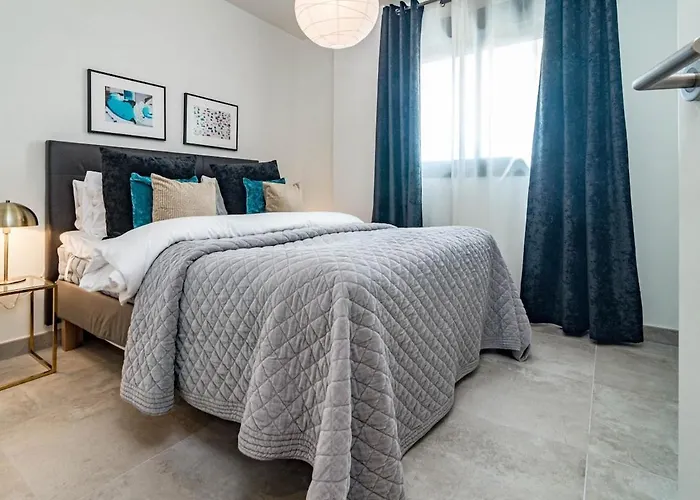 Inf4.5p- Modern 3 Bed Next To Estepona