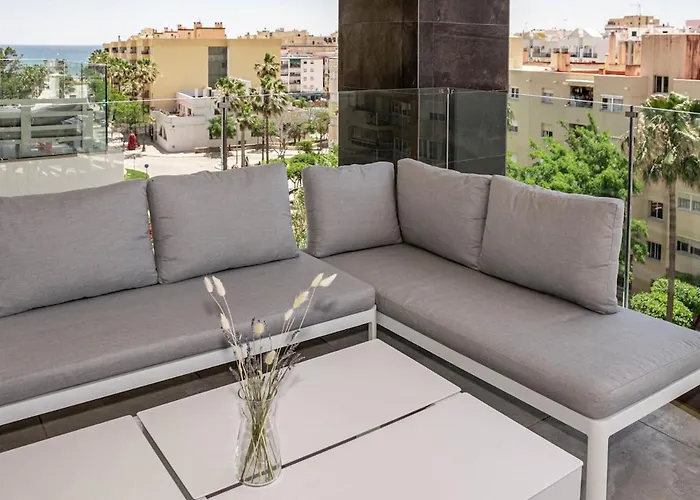 Inf4.5p- Modern 3 Bed Next To