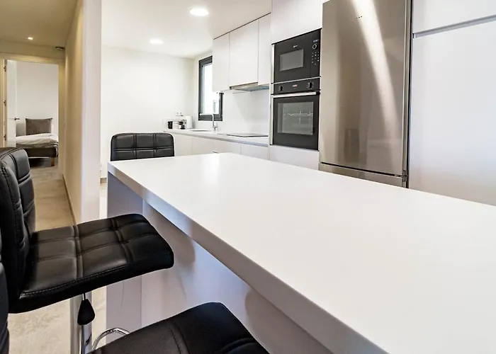 Inf4.5p- Modern 3 Bed Next To Apartamento Estepona