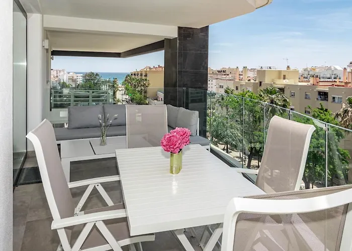 Inf4.5p- Modern 3 Bed Next To